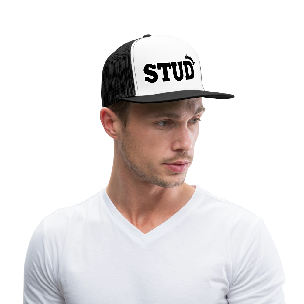 STUD Trucker Hat - white/black